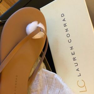 Brand new never worn Lauren Conrad flip flops
